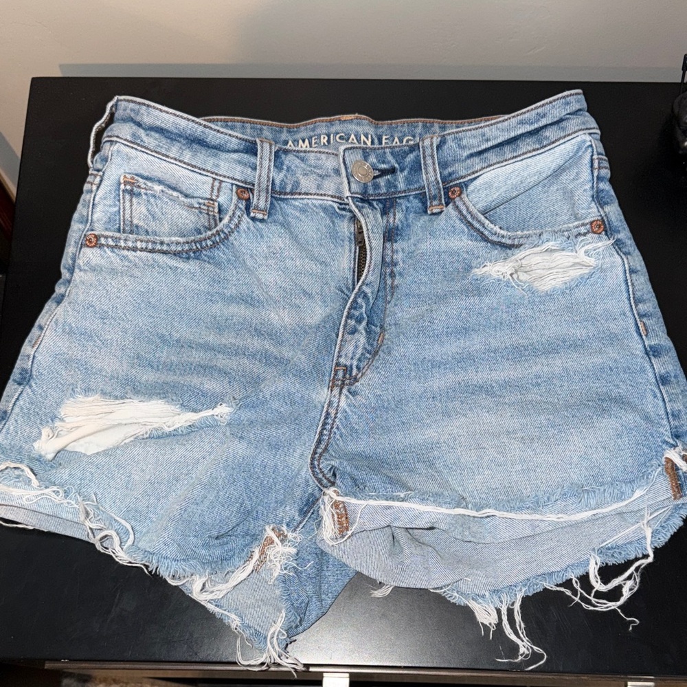 AEO Distressed Shorts
